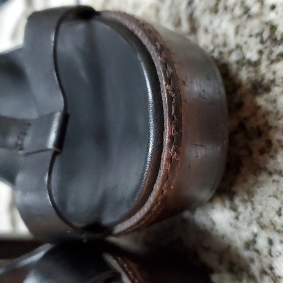 UGG Heel size see foot bed measurement about an 8 Wood Heel Zip Back Beeded - Picture 13 of 16